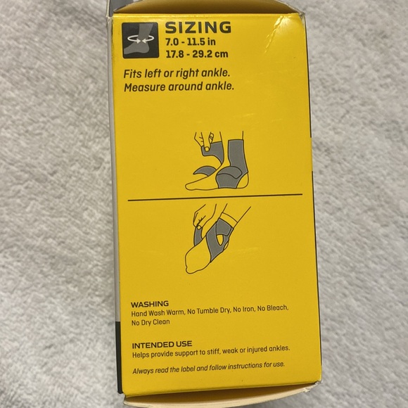 NEW FUTURA 3M ANKLE Comfort Fit 
Support Designed for comfort & support. Unisex - Picture 4 of 4